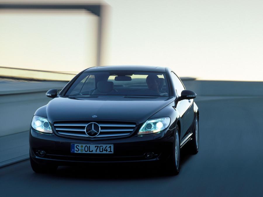 Mercedes-Benz CL500 2006 года  (фото 10 из 20)
